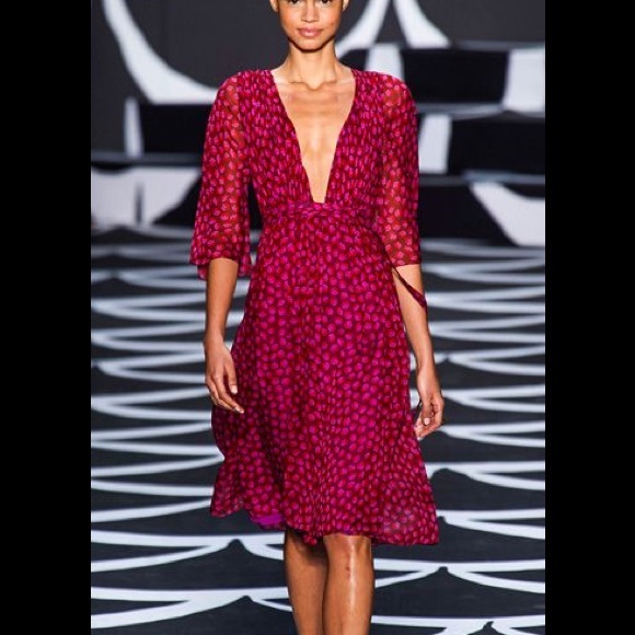 DVF Alicia Peasant Sleeve Ballet Rose Silk Dress - Picture 3 of 12